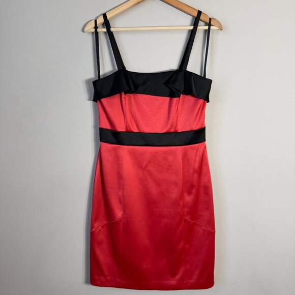 Vtg BCBG Paris Satin Ruffle Bodycon Mini Dress Women's 6 Red Black Cocktail Y2K - Picture 4 of 13